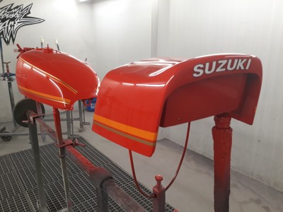 Suzuki GS 750 , lakování, top , originální, veterán , jungtimer, 